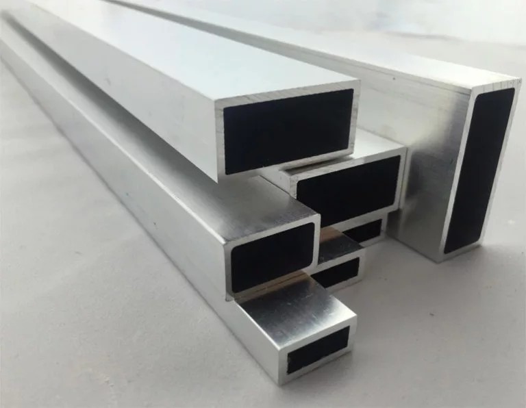 Прямоугольная алюминиевая труба 23x3x1.5 мм АД31 ГОСТ Р 55774-2013