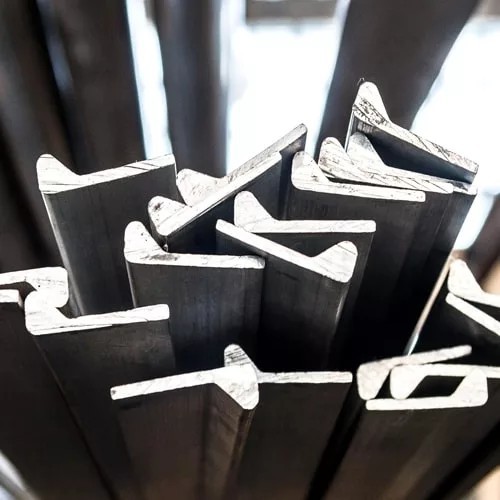 Алюминиевый полособульб 4x17x70 мм 1941 ГОСТ Р 56043-2014